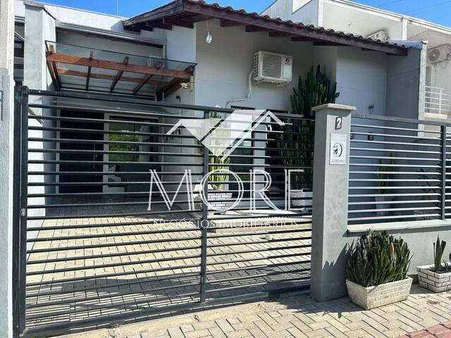 #524 - Casa para Venda em Balneário Piçarras - SC - 2