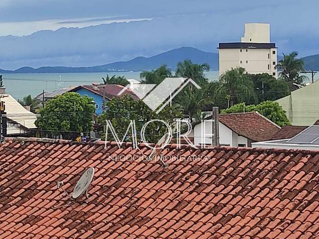 #993 - Apartamento para Locação em Balneário Piçarras - SC