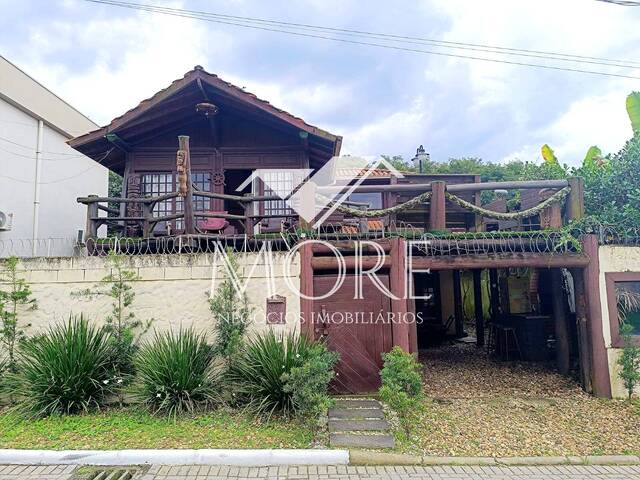 #1112 - Casa para Venda em Balneário Piçarras - SC